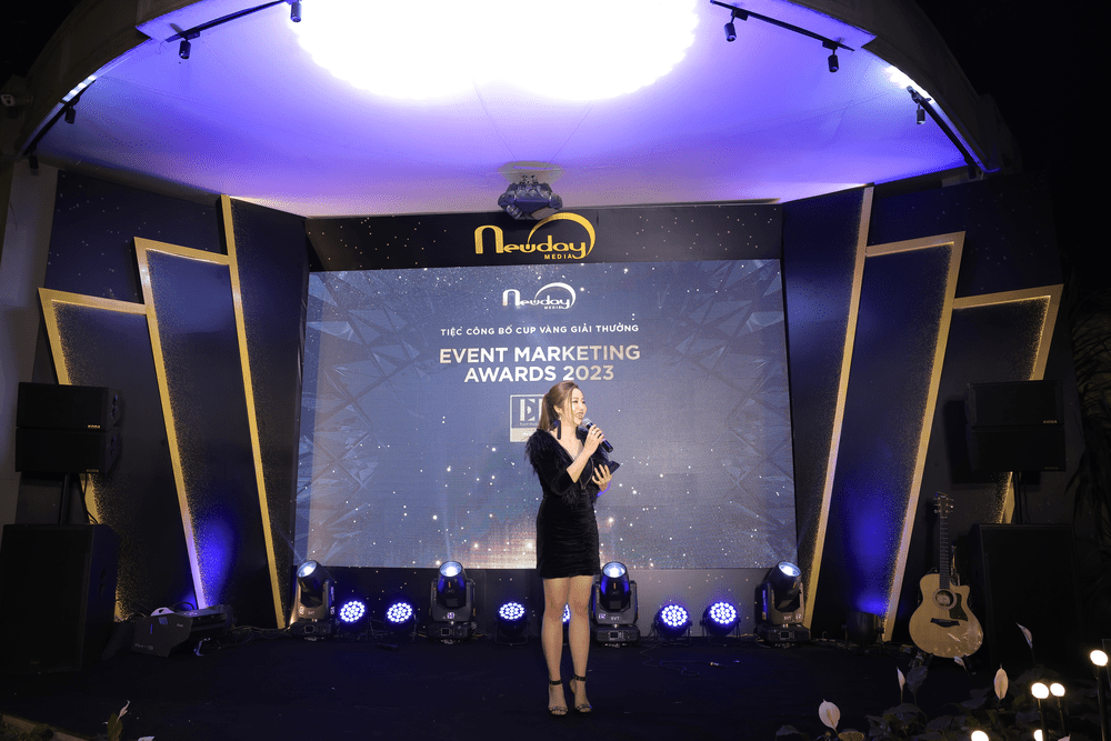 CEO Lê Hải Yến chia sẻ trong party