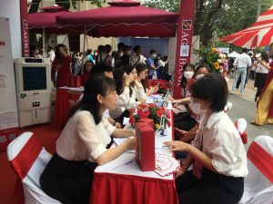 Hội chợ sinh viên 