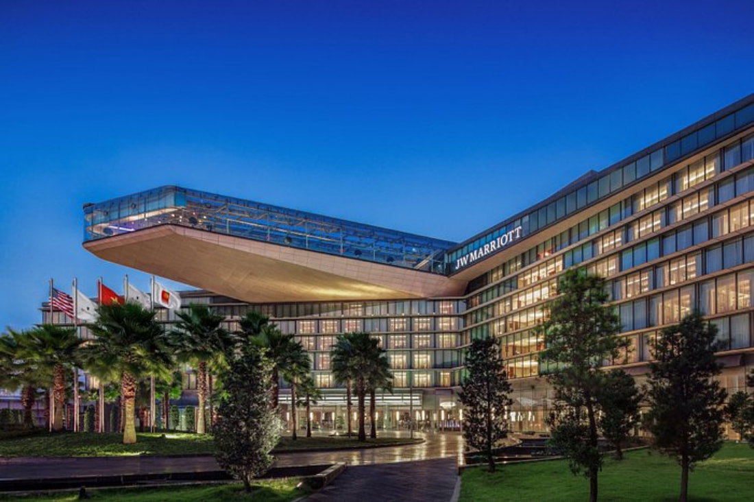 Khách sạn JW Marriot