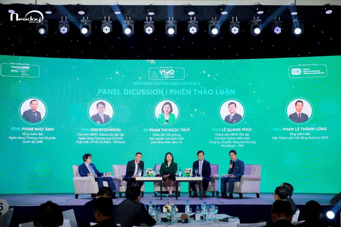 Tọa đàm nằm trong diễn đàn VIOD để giao lưu giữa khách mời và khán giả